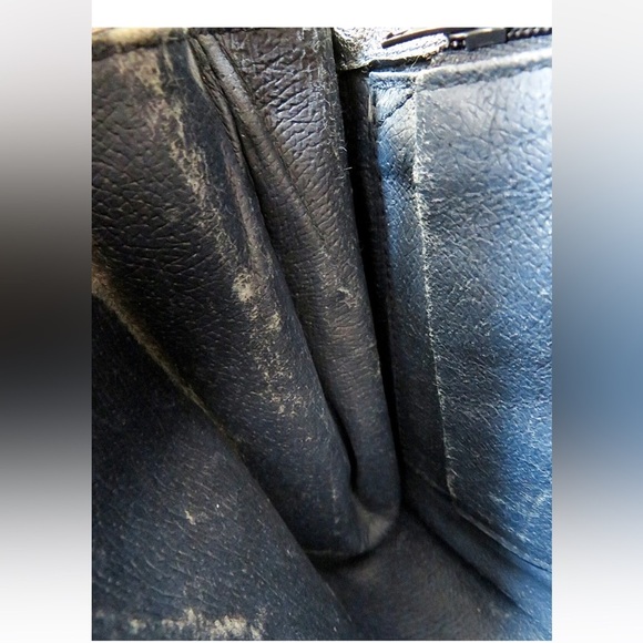 Gucci Monogram Black and Cream Crossbody Bag - Picture 11 of 16